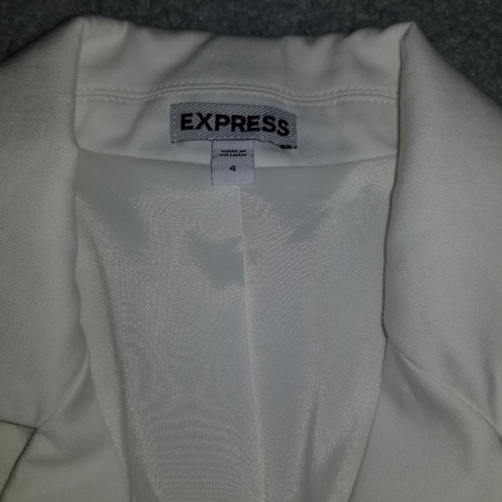 White blazer - Picture 2 of 4